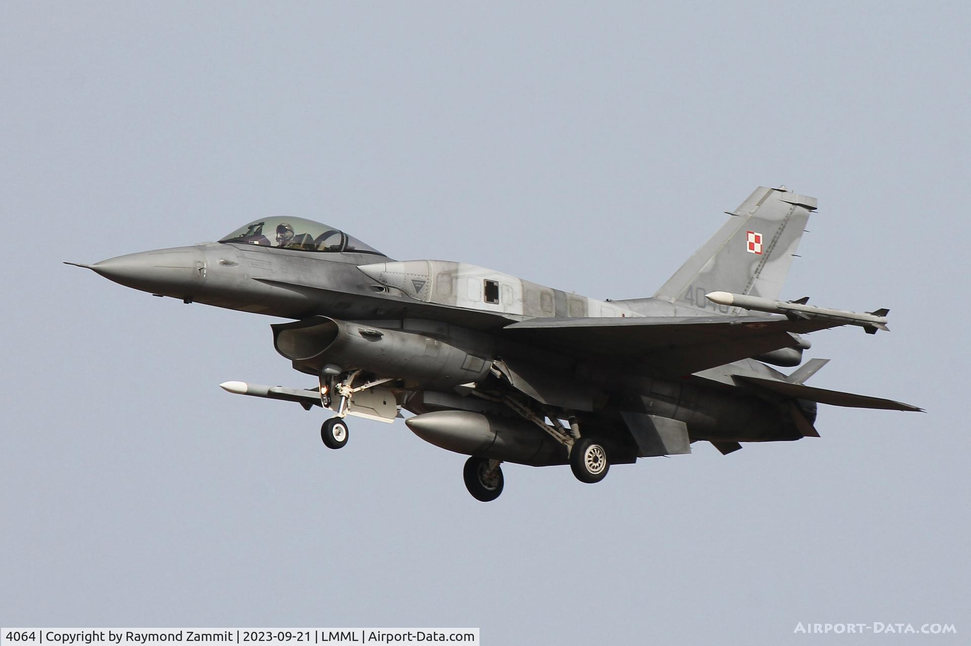4064, General Dynamics F-16C Fighting Falcon C/N JC-25, General Dynamics F-16C Fighting Falcon 4064 Polish Air Force