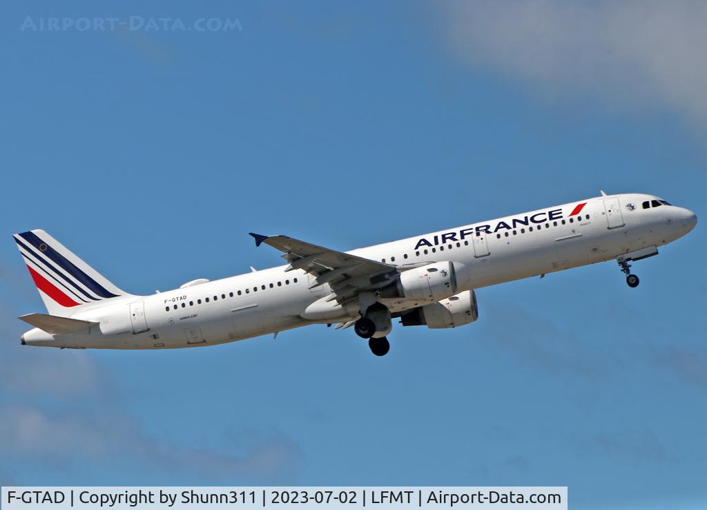 F-GTAD, 1998 Airbus A321-211 C/N 0777, Climbing in new c/s...