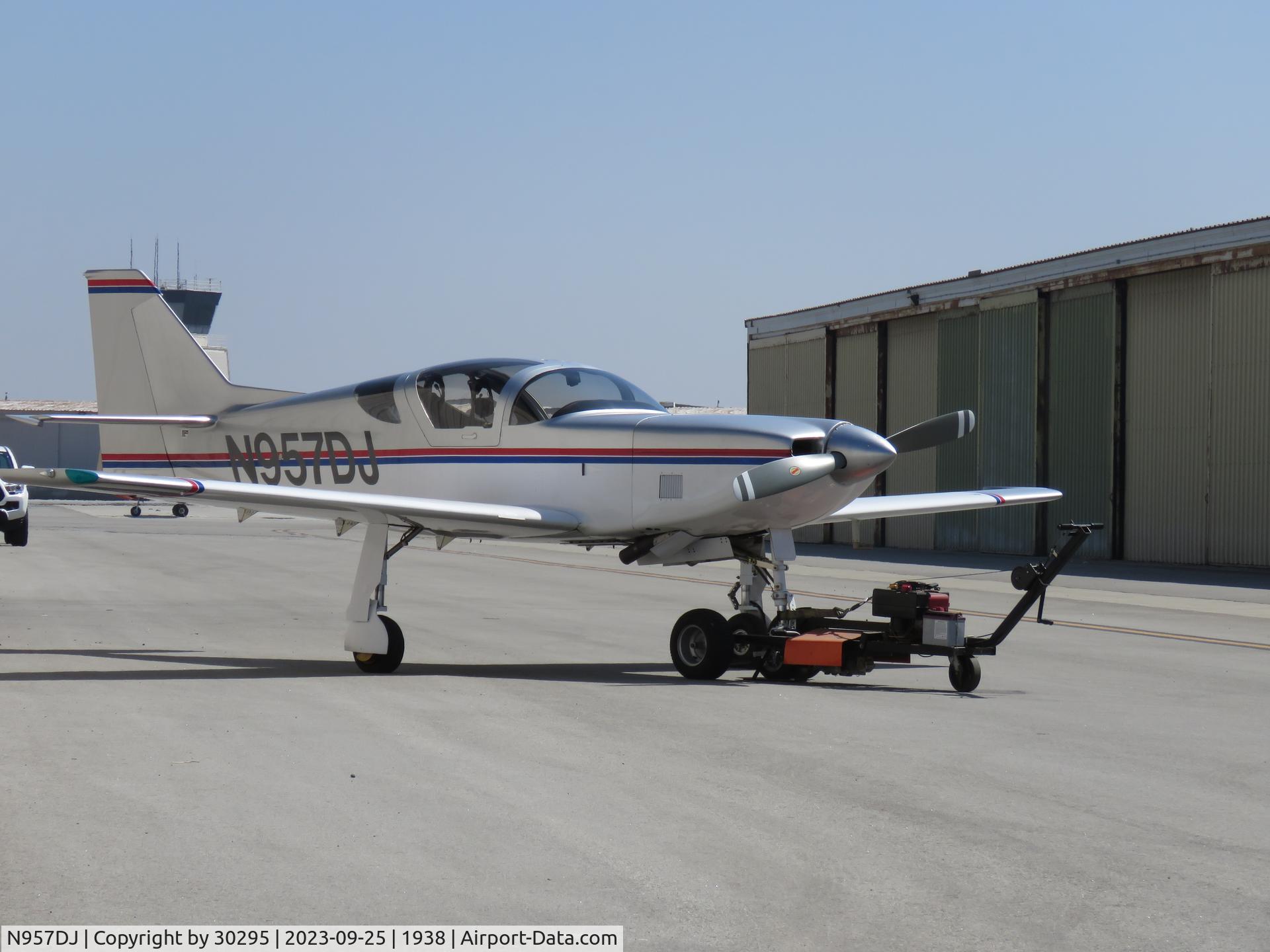 N957DJ, 1990 Stoddard-Hamilton Glasair III C/N 3084, Just pulled out