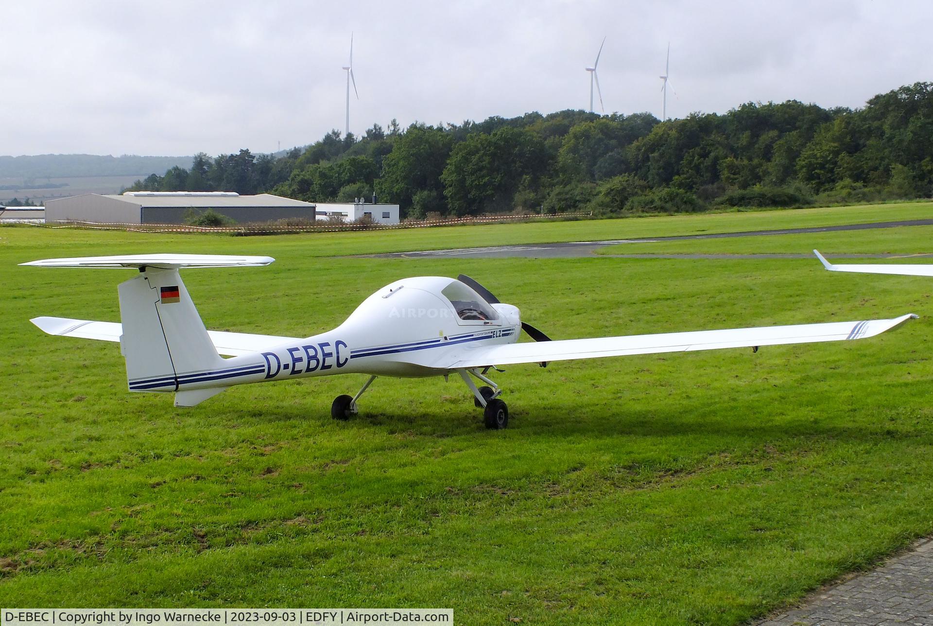 D-EBEC, 1998 Diamond DA-20A-1 Katana C/N 10331, Diamond DA-20A-1 Katana at the Fly-in und Flugplatzfest (airfield display) at Elz Airfield