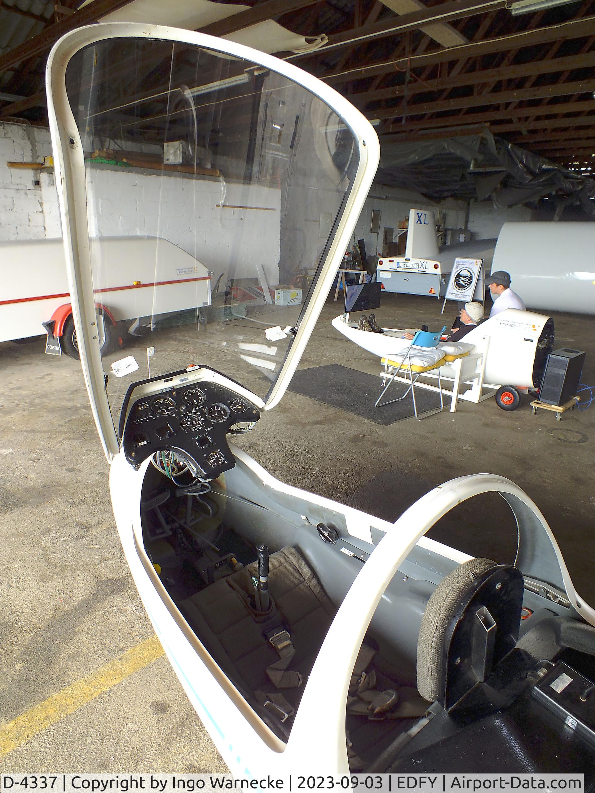 D-4337, 1992 Schleicher ASK-21 C/N 21542, Schleicher ASK-21 at the Fly-in und Flugplatzfest (airfield display) at Elz Airfield #c