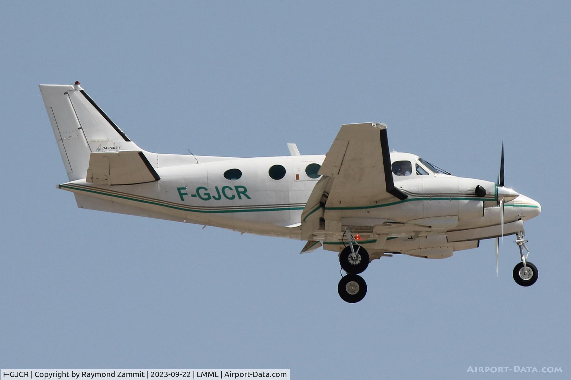 F-GJCR, 1977 Beech E90 King Air C/N LW-251, Beech E90 KingAir F-GJCR Dassault Aviation