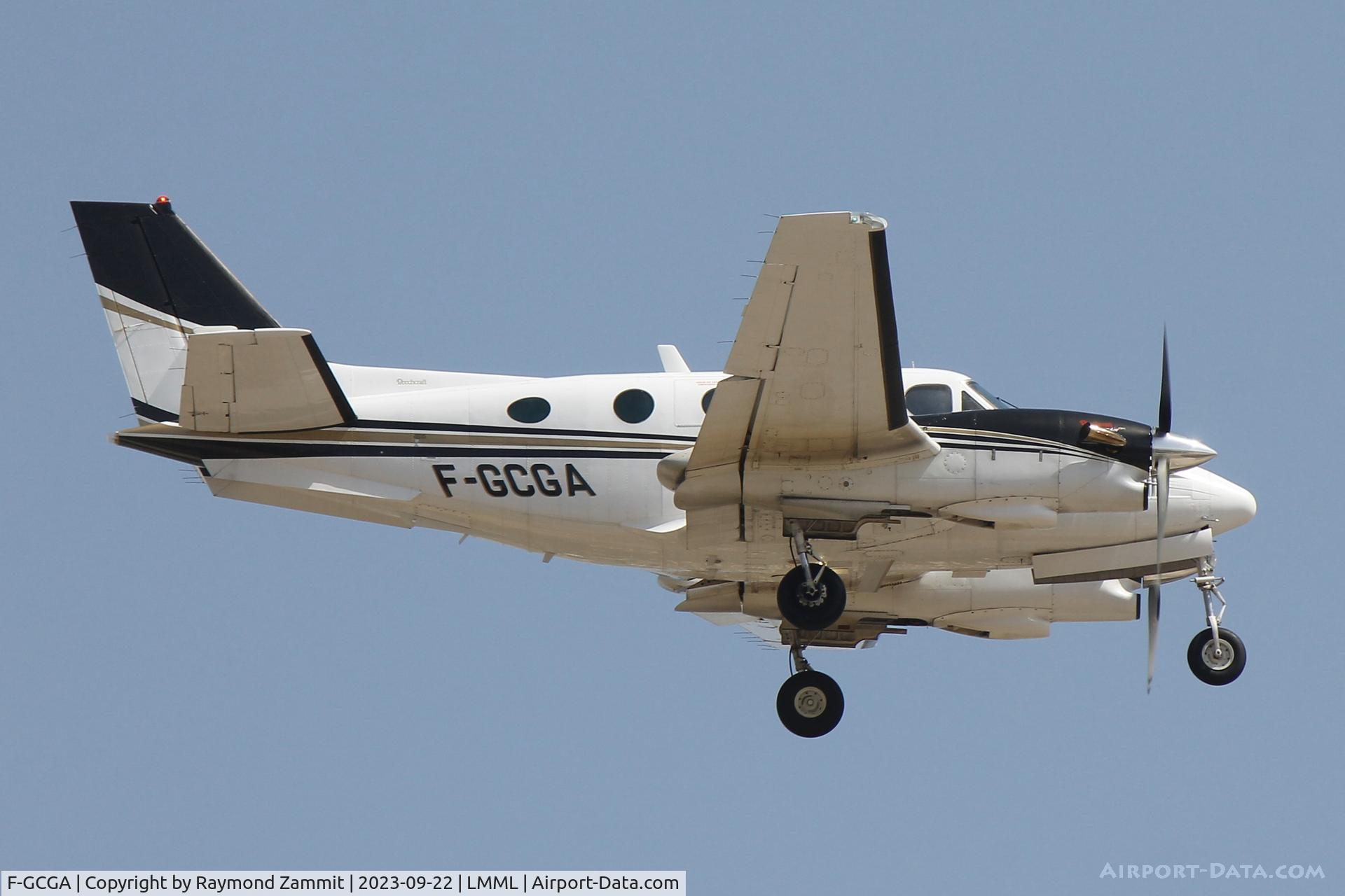 F-GCGA, 1980 Beech C90 King Air C/N LJ-894, Beech C90 King Air F-GCGA