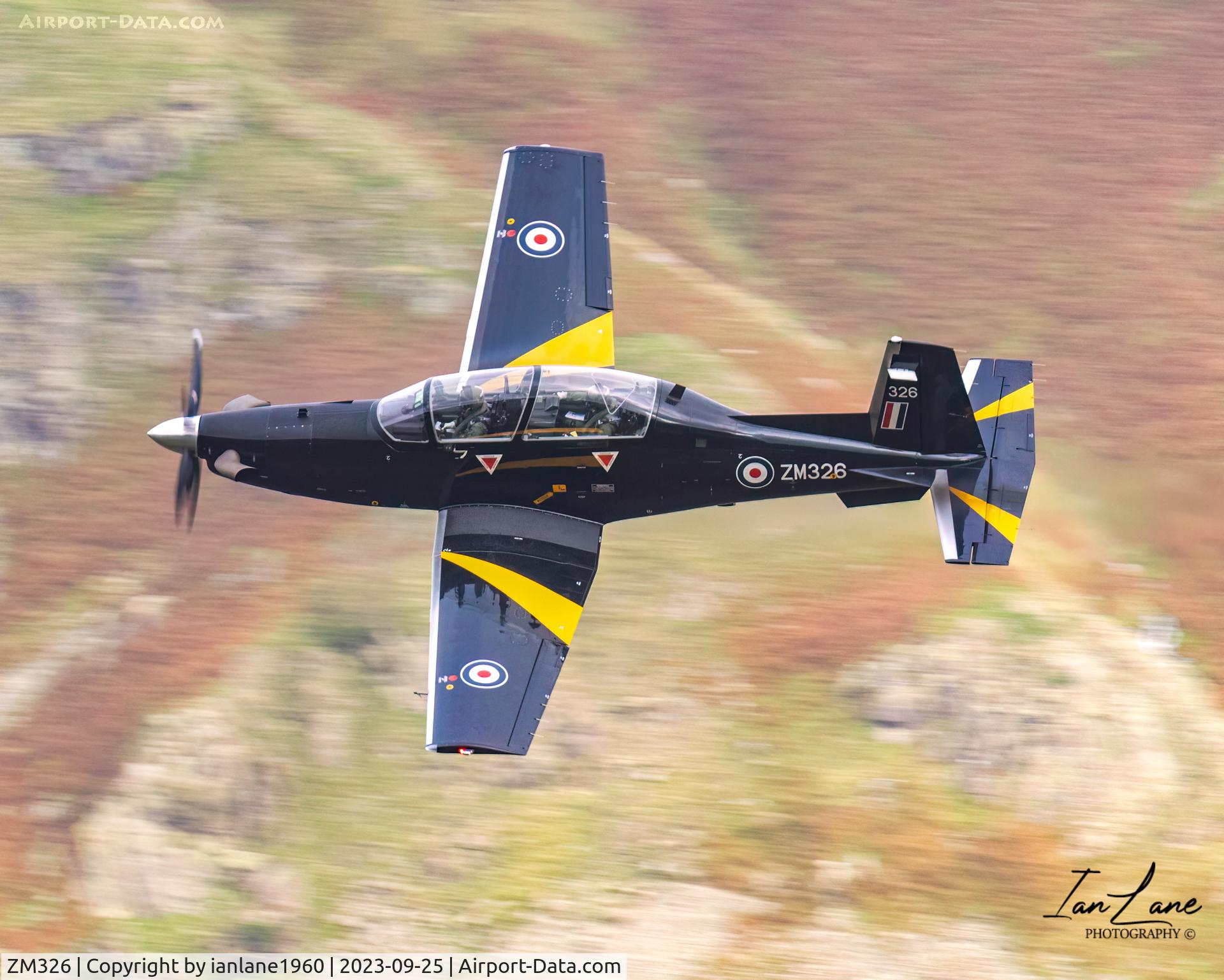 ZM326, 2018 Beechcraft T-6C Texan T.1 C/N PM-116, LFA17 Low level
