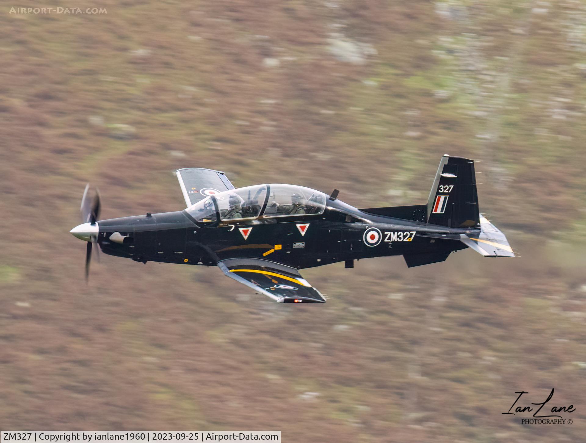 ZM327, 2018 Beechcraft T-6C Texan T.1 C/N PM-125, LFA17 low level