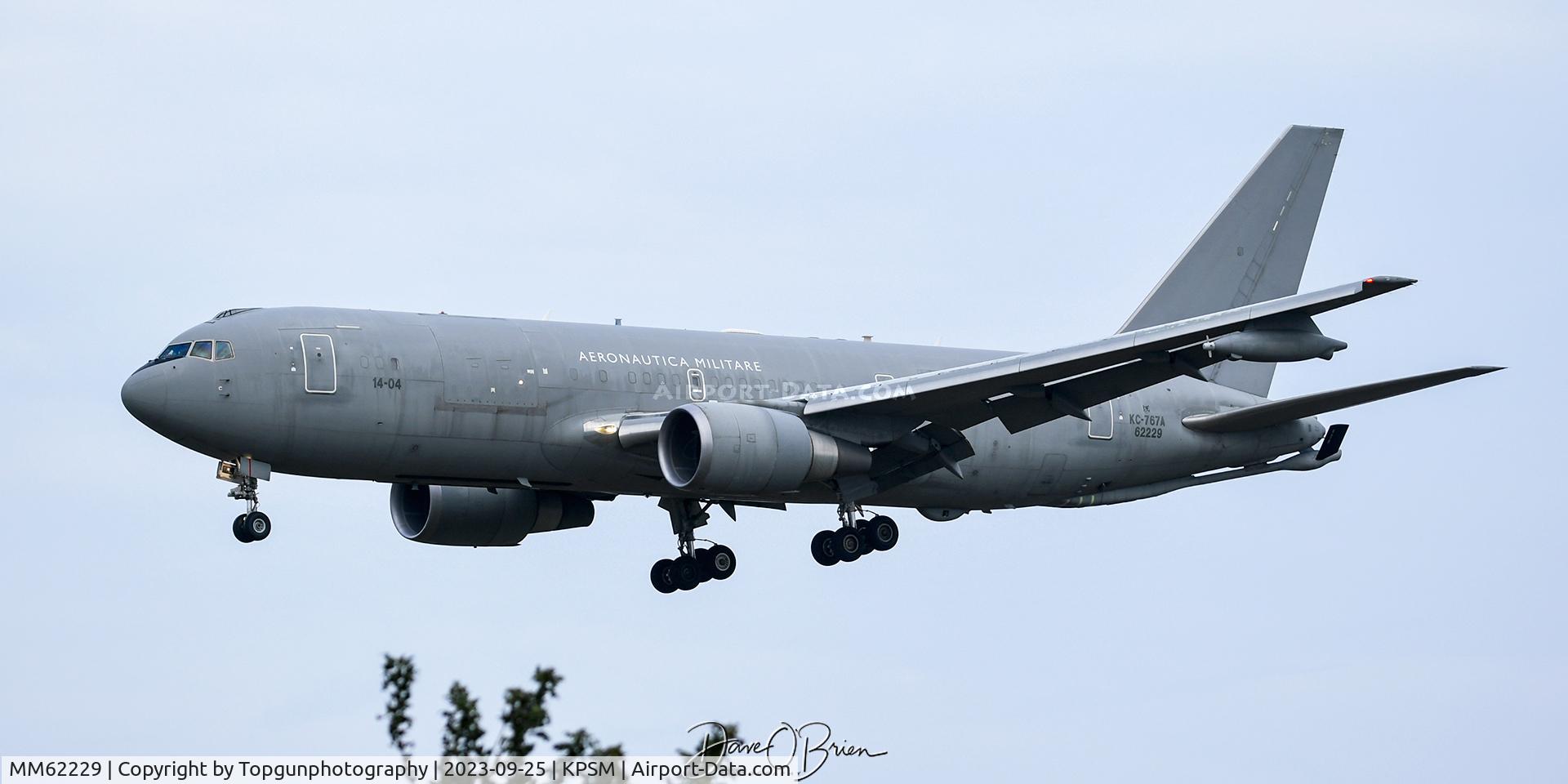 MM62229, 2007 Boeing 767-2EY C/N 33689, IAM1443 coming in to land on RW34