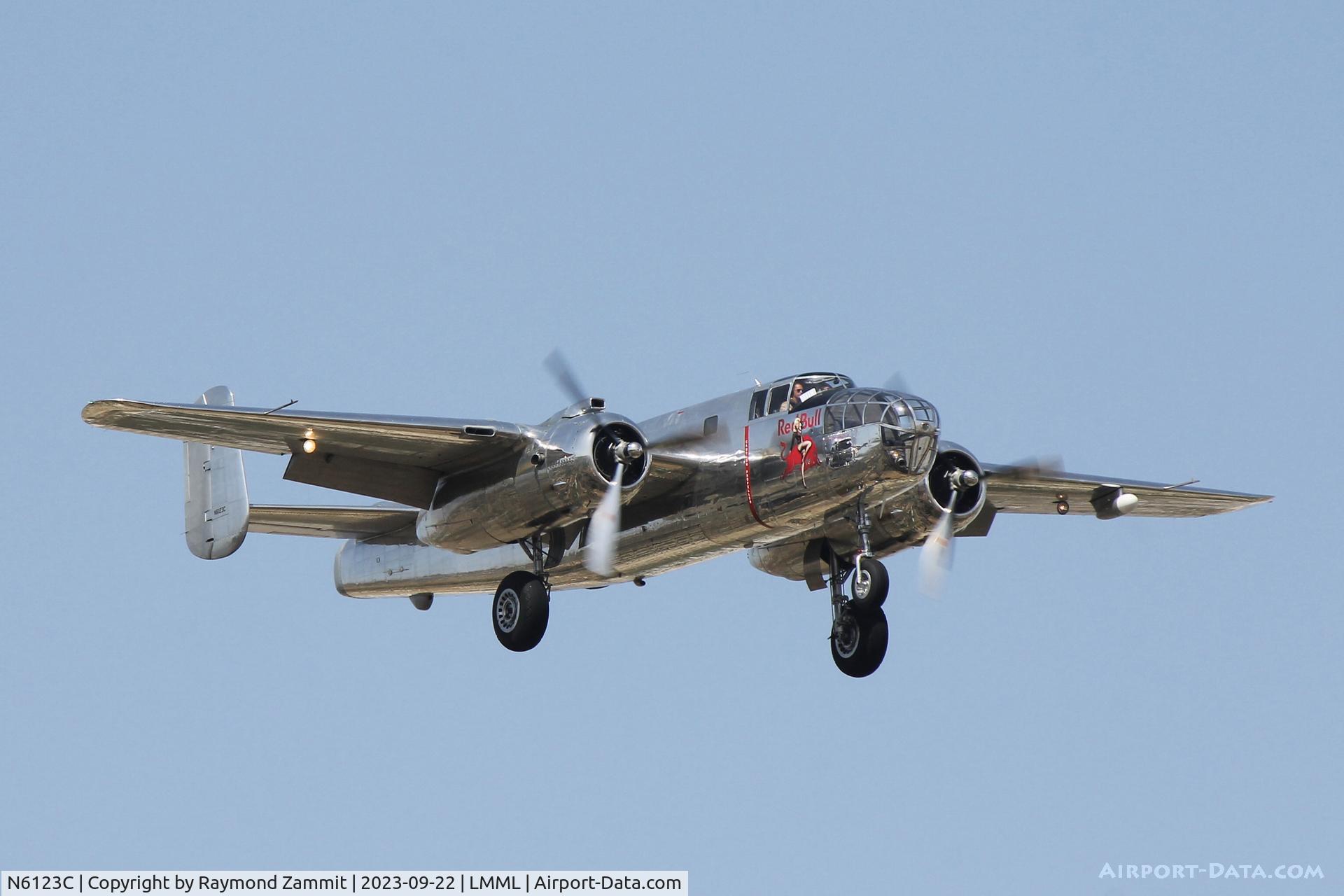 N6123C, 1945 North American B-25J-30-NC Mitchell Mitchell C/N 108-47647, North American B-25J-30 NC Mitchell N6123C The Flying Bulls