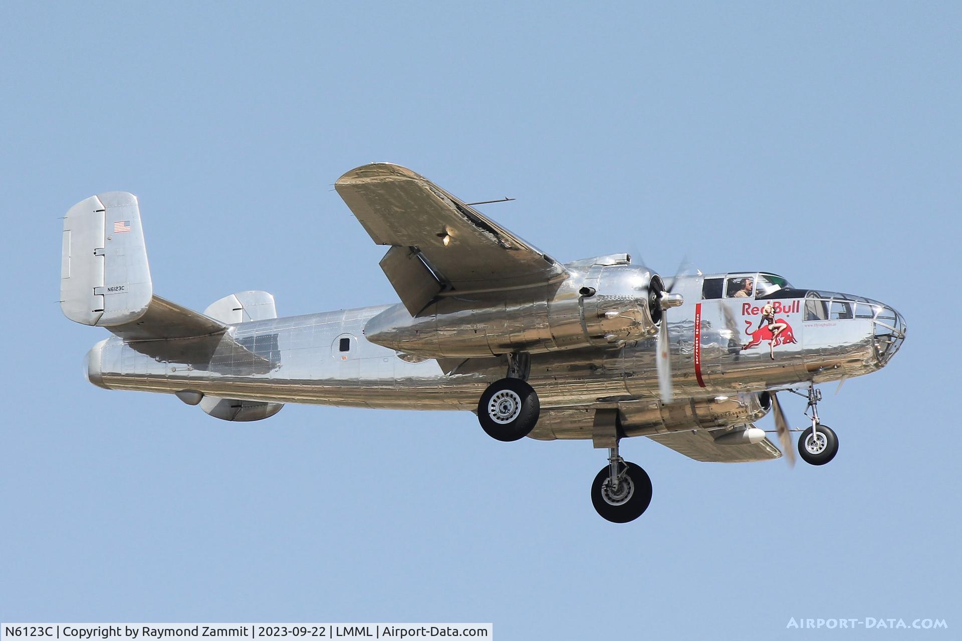 N6123C, 1945 North American B-25J-30-NC Mitchell Mitchell C/N 108-47647, North American B-25J-30-NC Mitchell N6123C The Flying Bulls