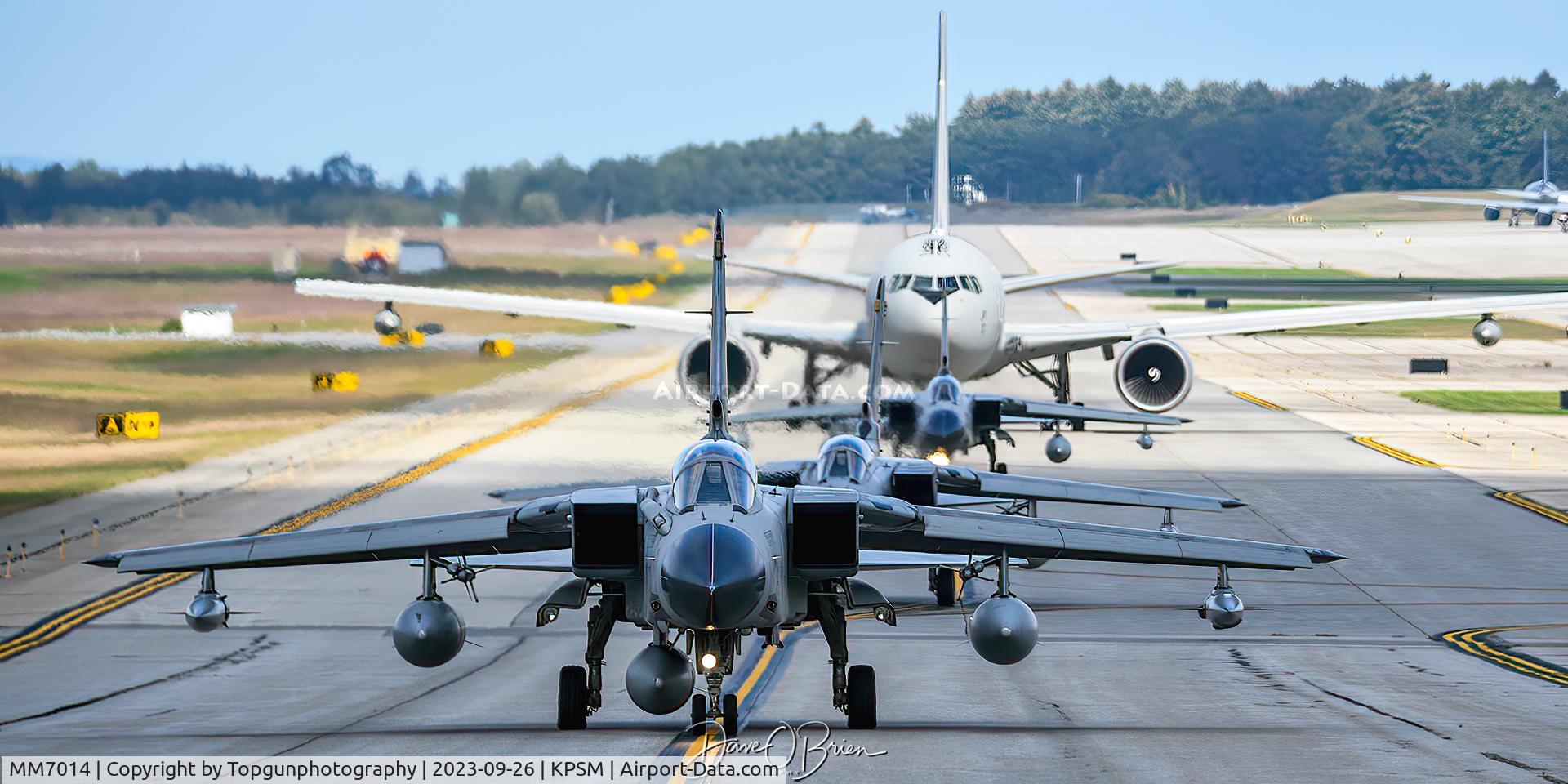 MM7014, Panavia Tornado IDS MLU C/N 170/IS013/5019, Italian AF taxiing up to RW34
