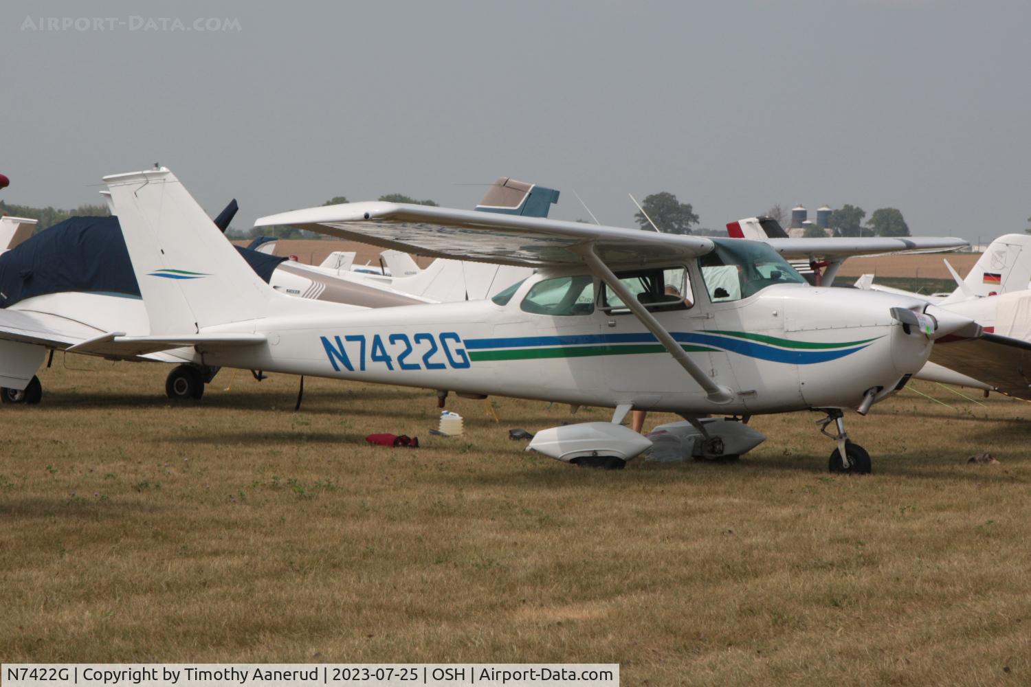 N7422G, 1970 Cessna 172K Skyhawk C/N 17259122, 1970 Cessna 172K, c/n: 17259122. AirVenture 2023
