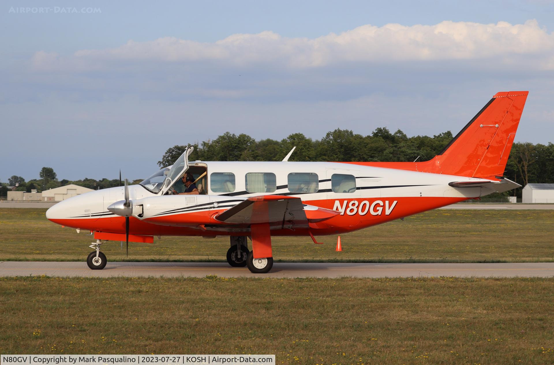 N80GV, 1975 Piper PA-31-350 Chieftain C/N 31-7552003, Piper PA-31-350