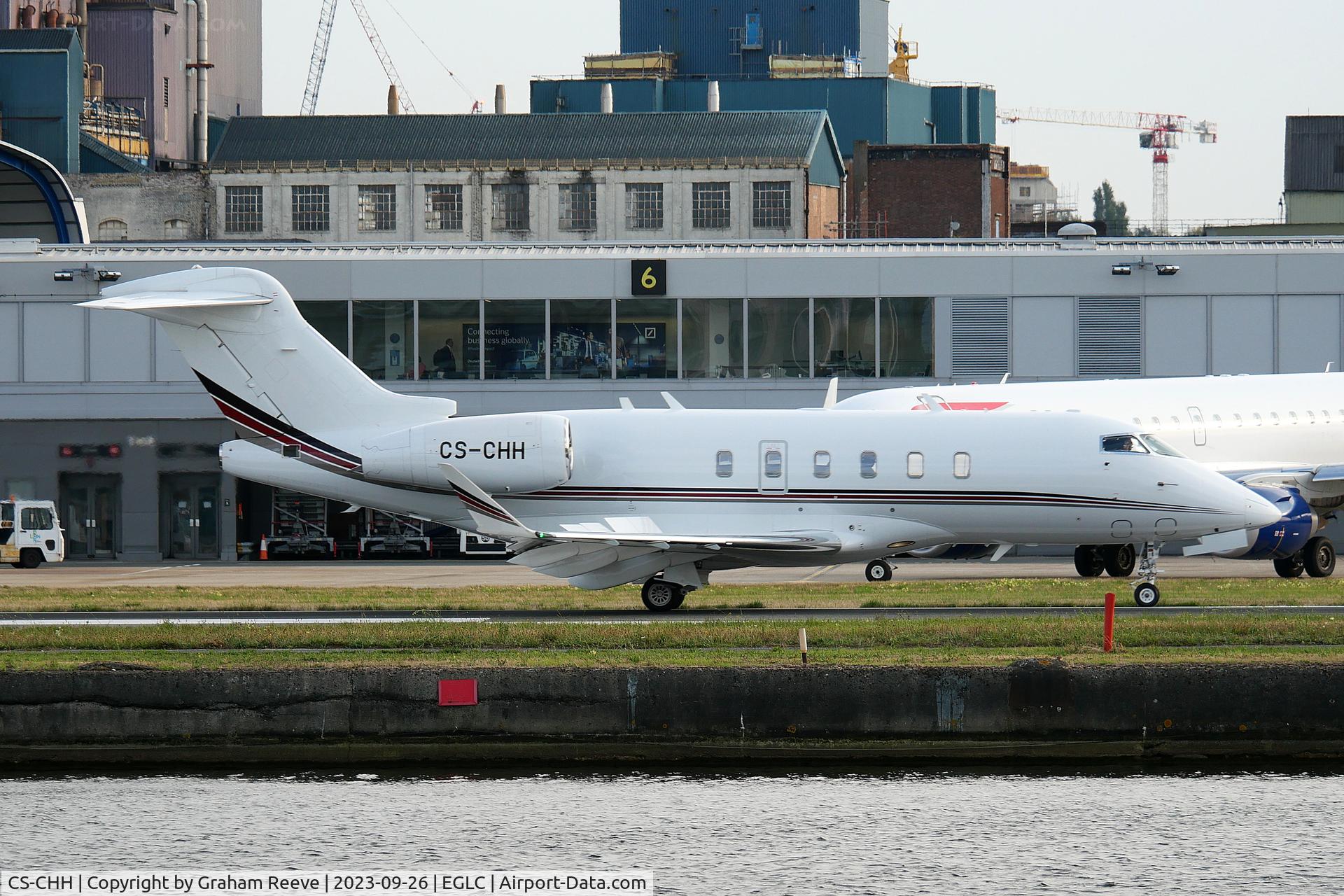 CS-CHH, 2018 Bombardier Challenger 350 (BD-100-1A10) C/N 10727, Just landed at London City Airport.