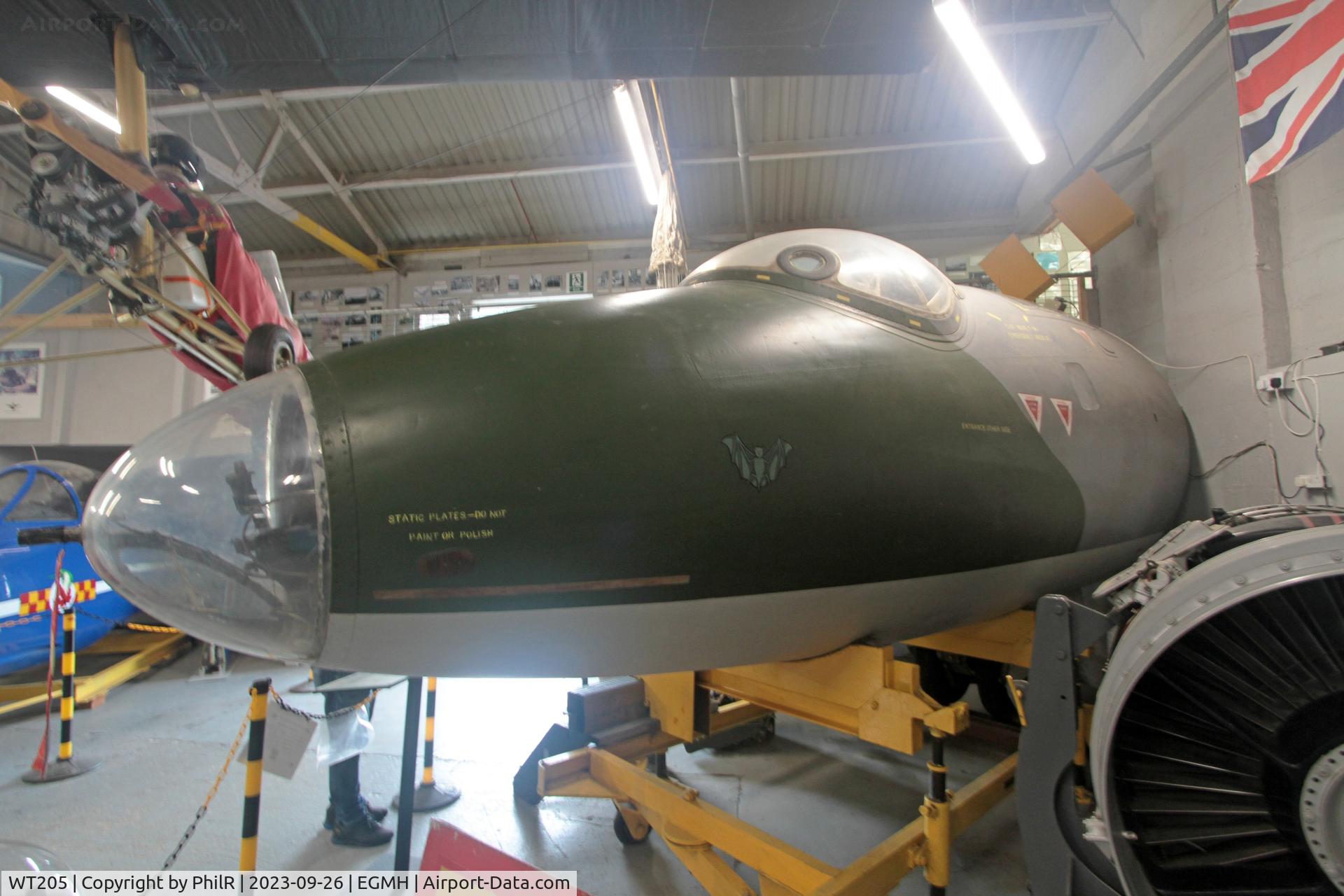 WT205, English Electric Canberra B.15 C/N SH1710, WT205 1955 English Electric Canberra B15  Manston