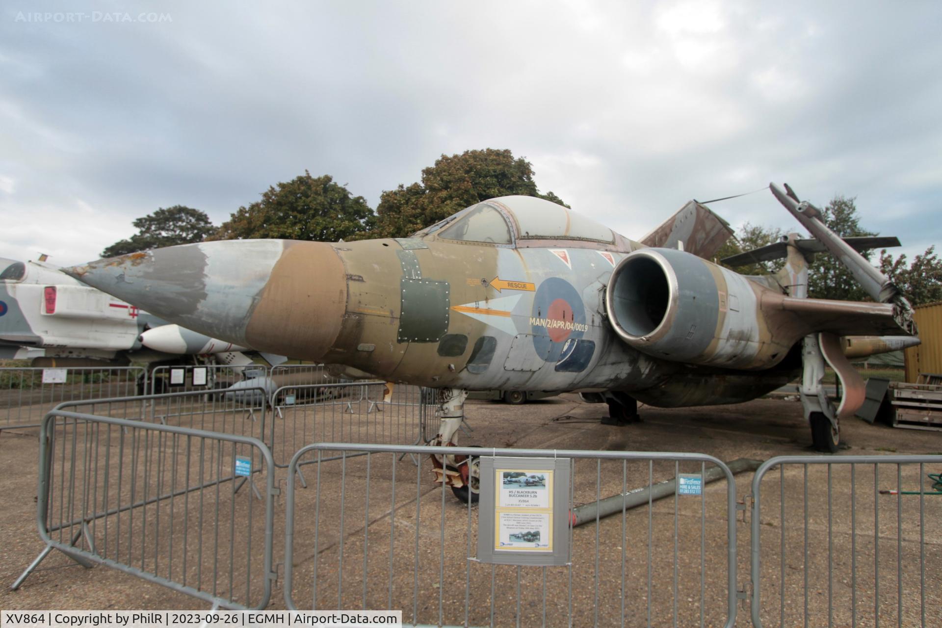 XV864, 1968 Hawker Siddeley Buccaneer S.2B C/N B3-13-67, XV864 1968 Blackburn Buccaneer S2B Manston