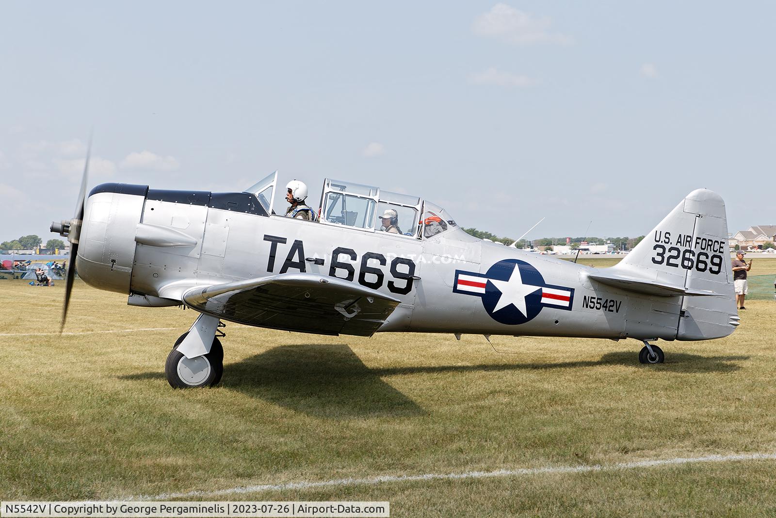 N5542V, 1958 North American T-6G Texan C/N 168-408, Oshkosh 2023.