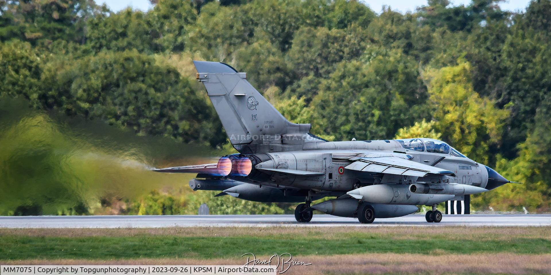 MM7075, Panavia Tornado IDS C/N 573/IS074/5086, Blasting off RW34