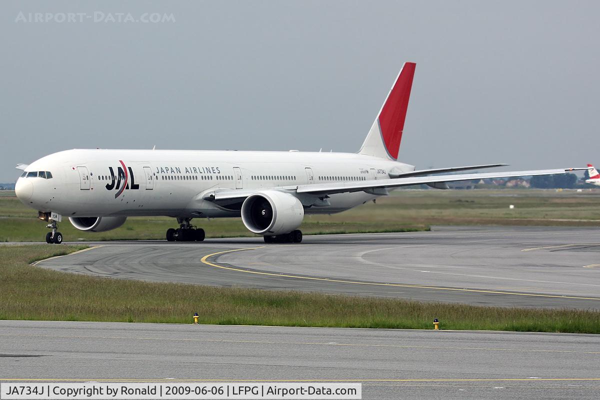 JA734J, 2005 Boeing 777-346/ER C/N 32433, at cdg