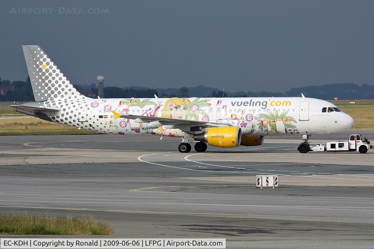 EC-KDH, 2007 Airbus A320-214 C/N 3083, at cdg