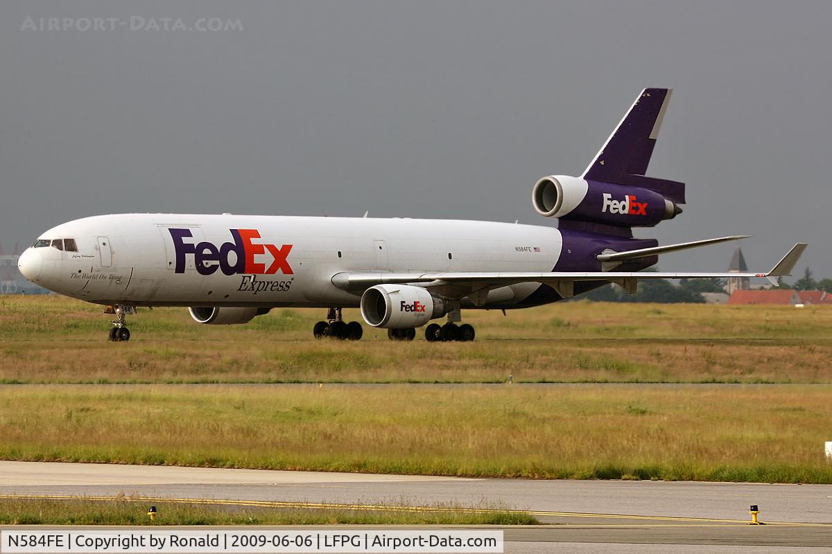 N584FE, 1992 McDonnell Douglas MD-11F C/N 48436, at cdg