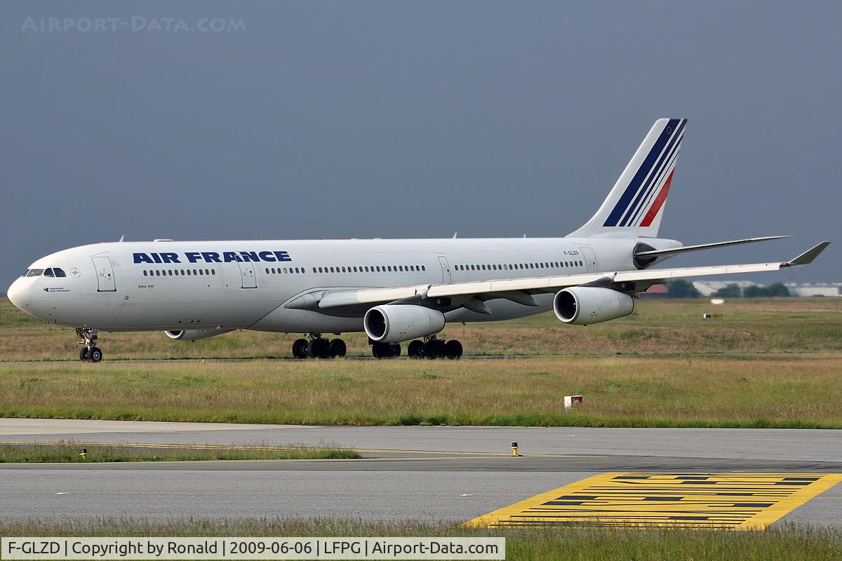 F-GLZD, 1993 Airbus A340-211 C/N 031, at cdg