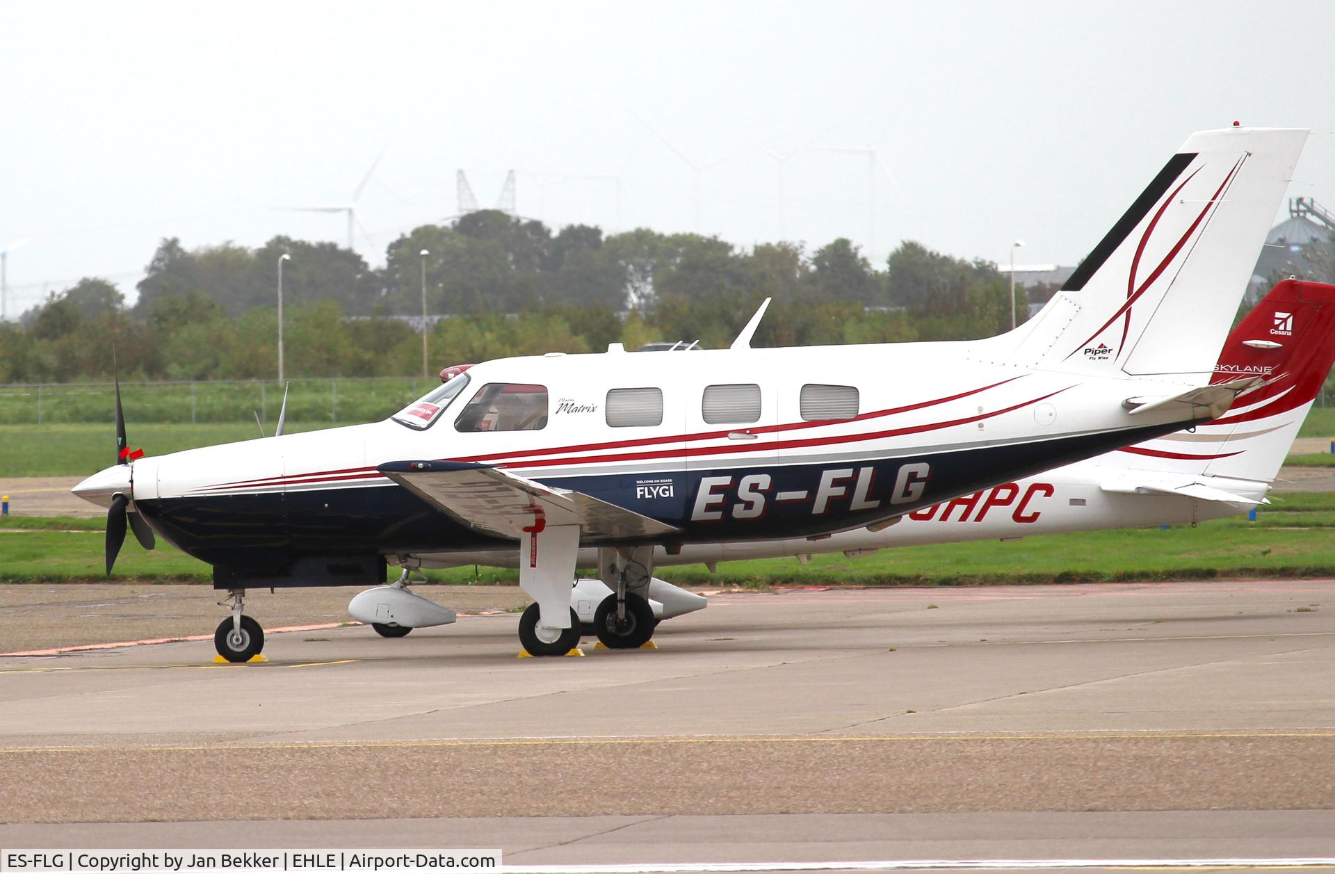 ES-FLG, , Lelystad Airport