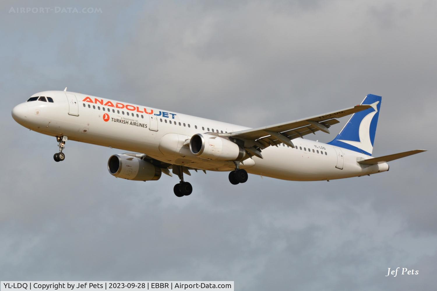 YL-LDQ, 2006 Airbus A321-231 C/N 2687, Landing at Brussels Airport.