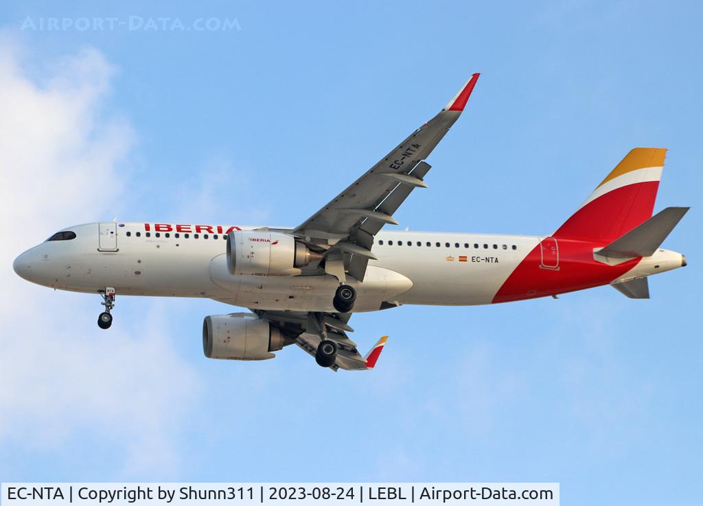 EC-NTA, 2021 Airbus A320-251N C/N 10696, Landing rwy 24R