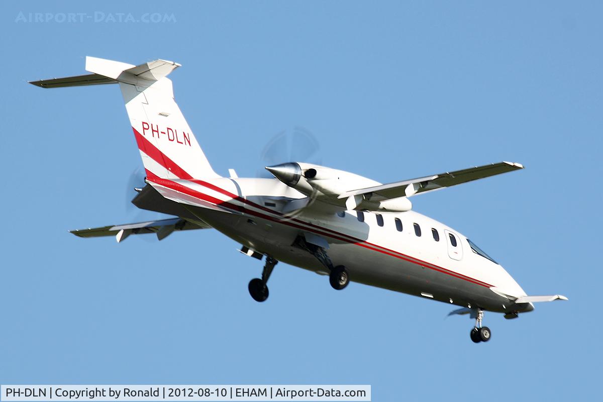PH-DLN, 2008 Piaggio P-180 Avanti II C/N 1175, at spl