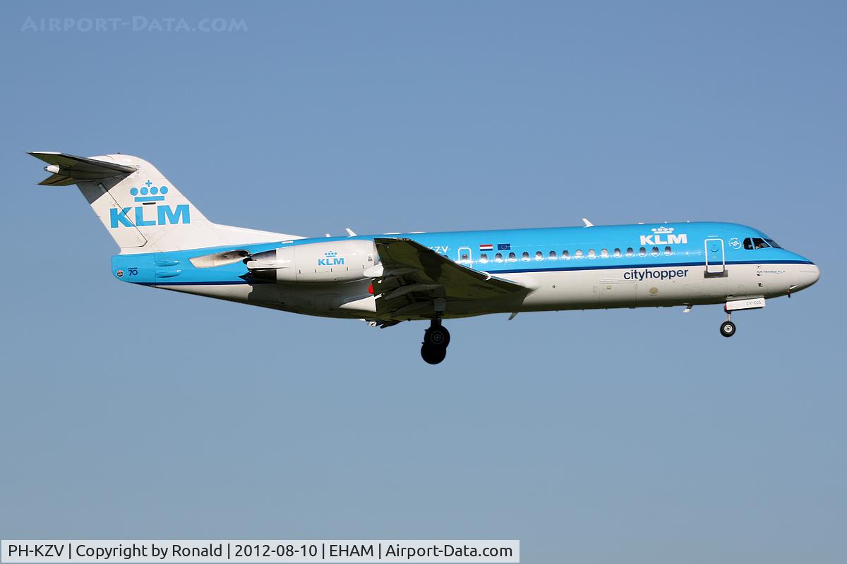 PH-KZV, 1995 Fokker 70 (F-28-0070) C/N 11556, at spl