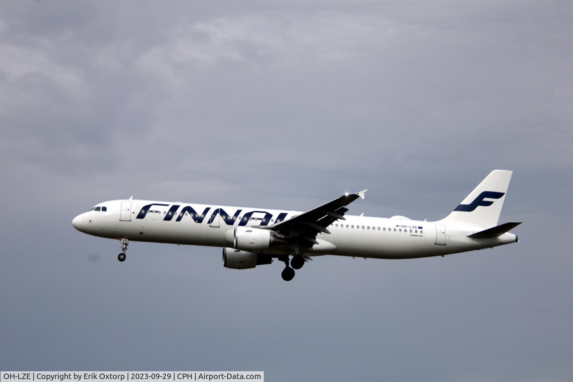 OH-LZE, 2003 Airbus A321-211 C/N 1978, OH-LZE landing rw 22L