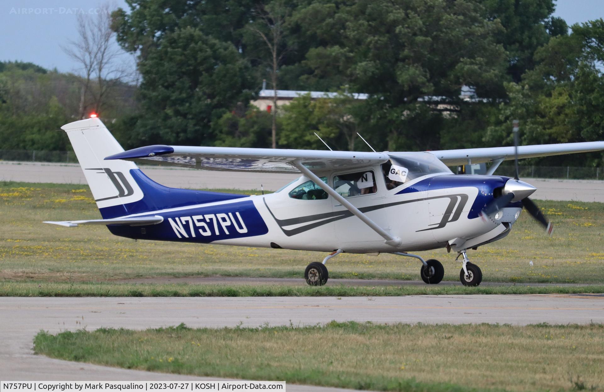 N757PU, 1979 Cessna R182 Skylane RG C/N R18201253, Cessna R182