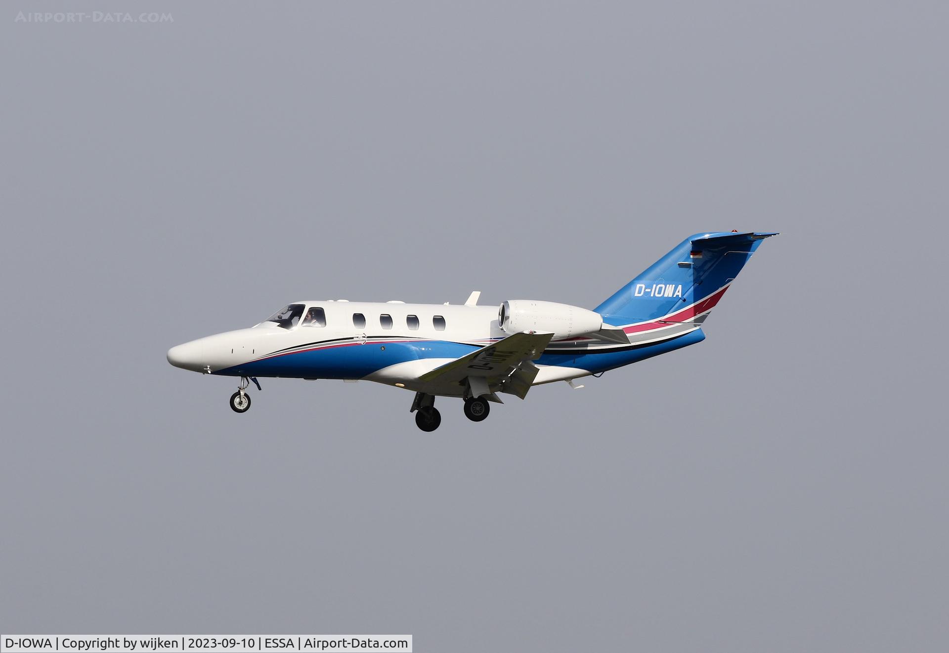 D-IOWA, 2006 Cessna 525 CitationJet CJ1+ C/N 525-0624, RWY 26