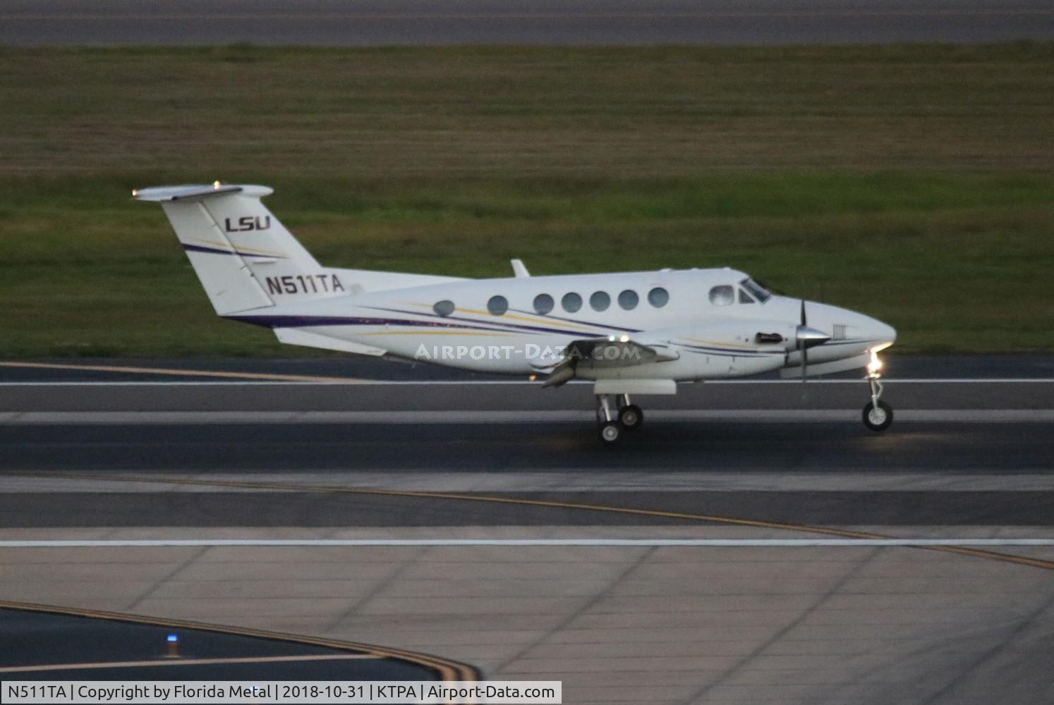 N511TA, 1999 Raytheon Aircraft Company B200 C/N BB-1660, King Air 200 zx