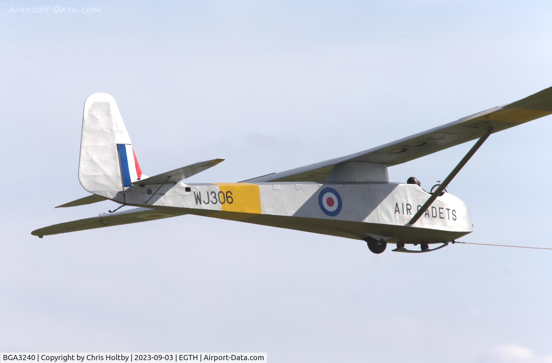 BGA3240, Slingsby T-21B Sedbergh TX.1 C/N 654, Lift off for the Sedburgh glider at the Vintage Airshow, Old Warden 2023