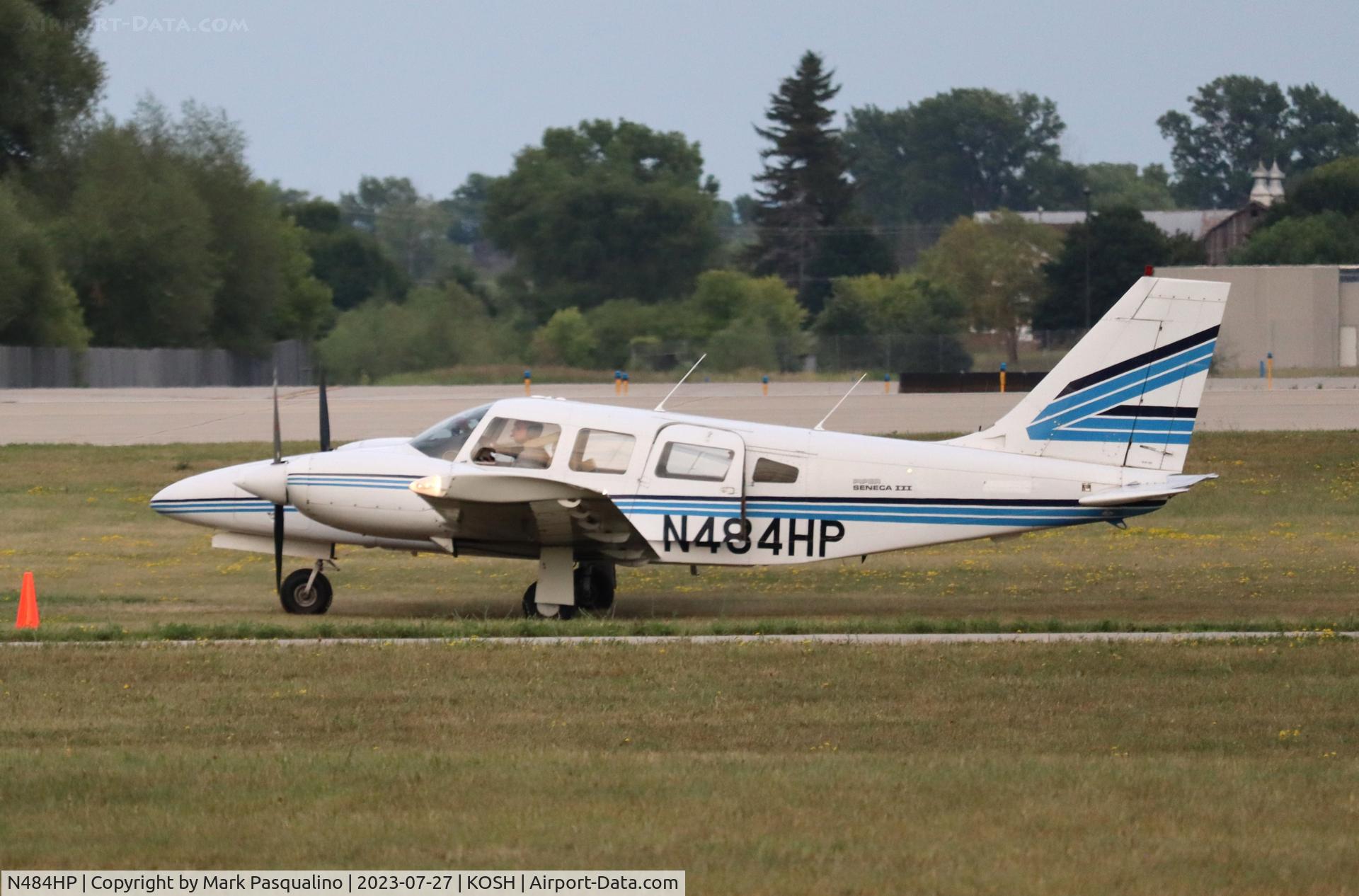 N484HP, 1981 Piper PA-34-220T C/N 34-8133199, Piper PA-34-220T