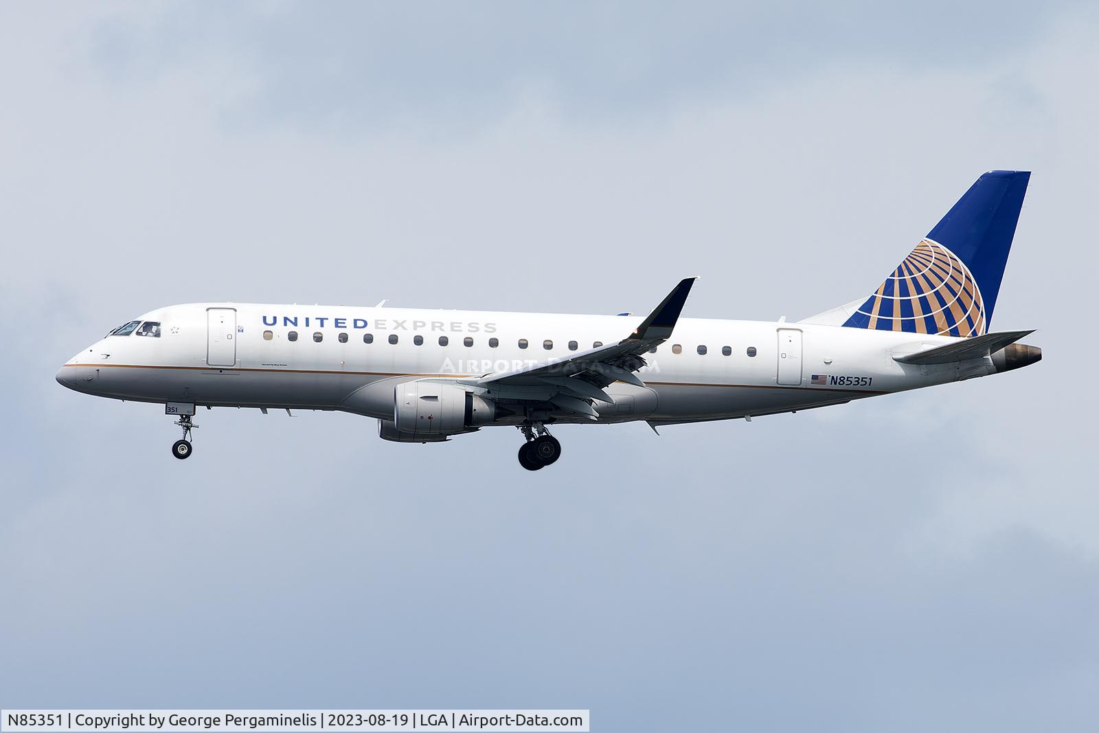 N85351, 2017 Embraer 175LR (ERJ-170-200LR) C/N 17000672, Final 31 at LGA.