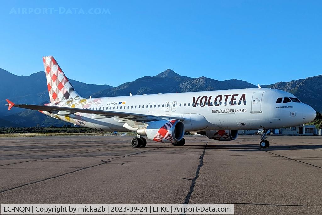 EC-NQN, 2011 Airbus A320-214 C/N 4675, Parked