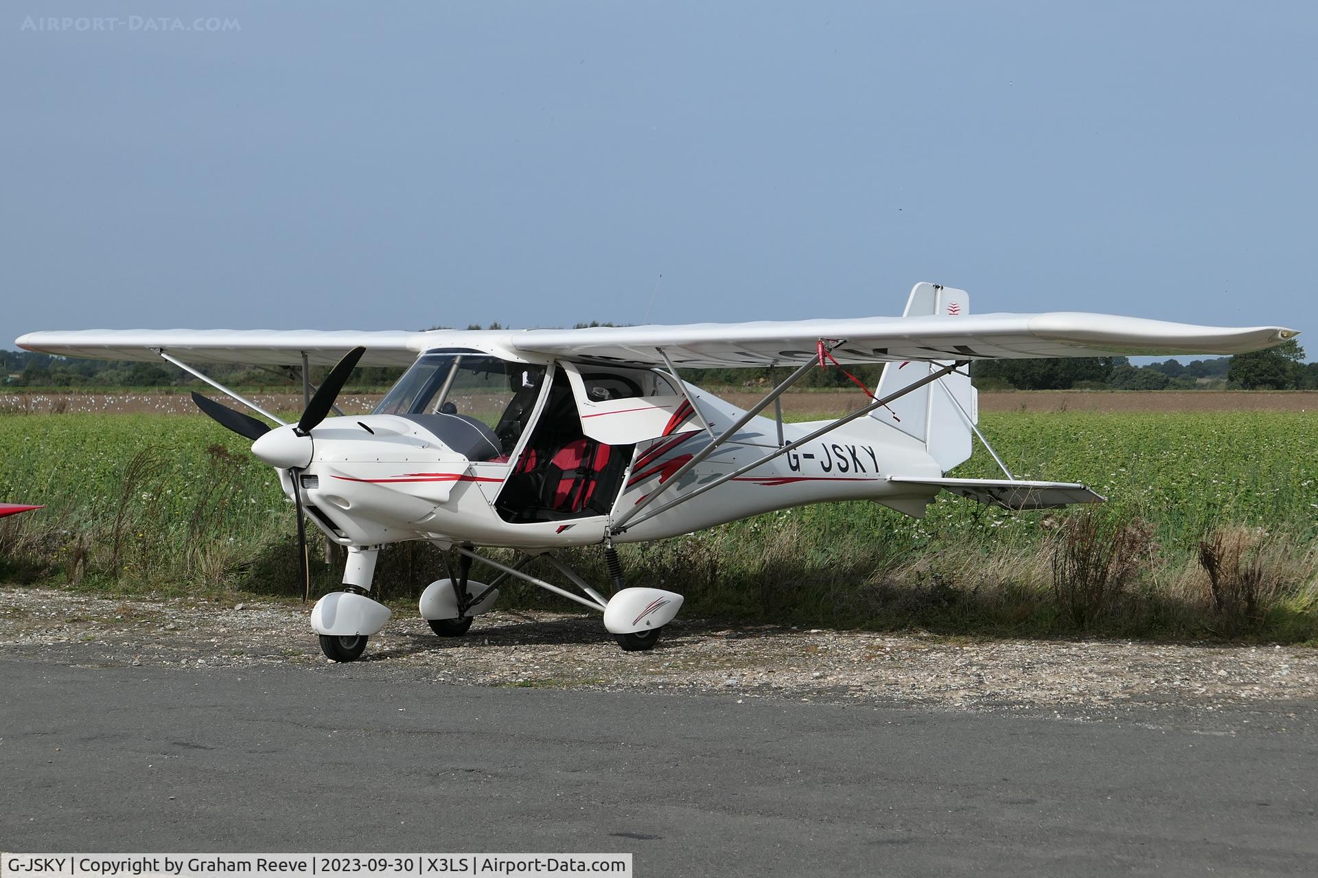 G-JSKY, 2013 Comco Ikarus C42 FB80 Bravo C/N 1308-7272, Parked at Little Snoring.