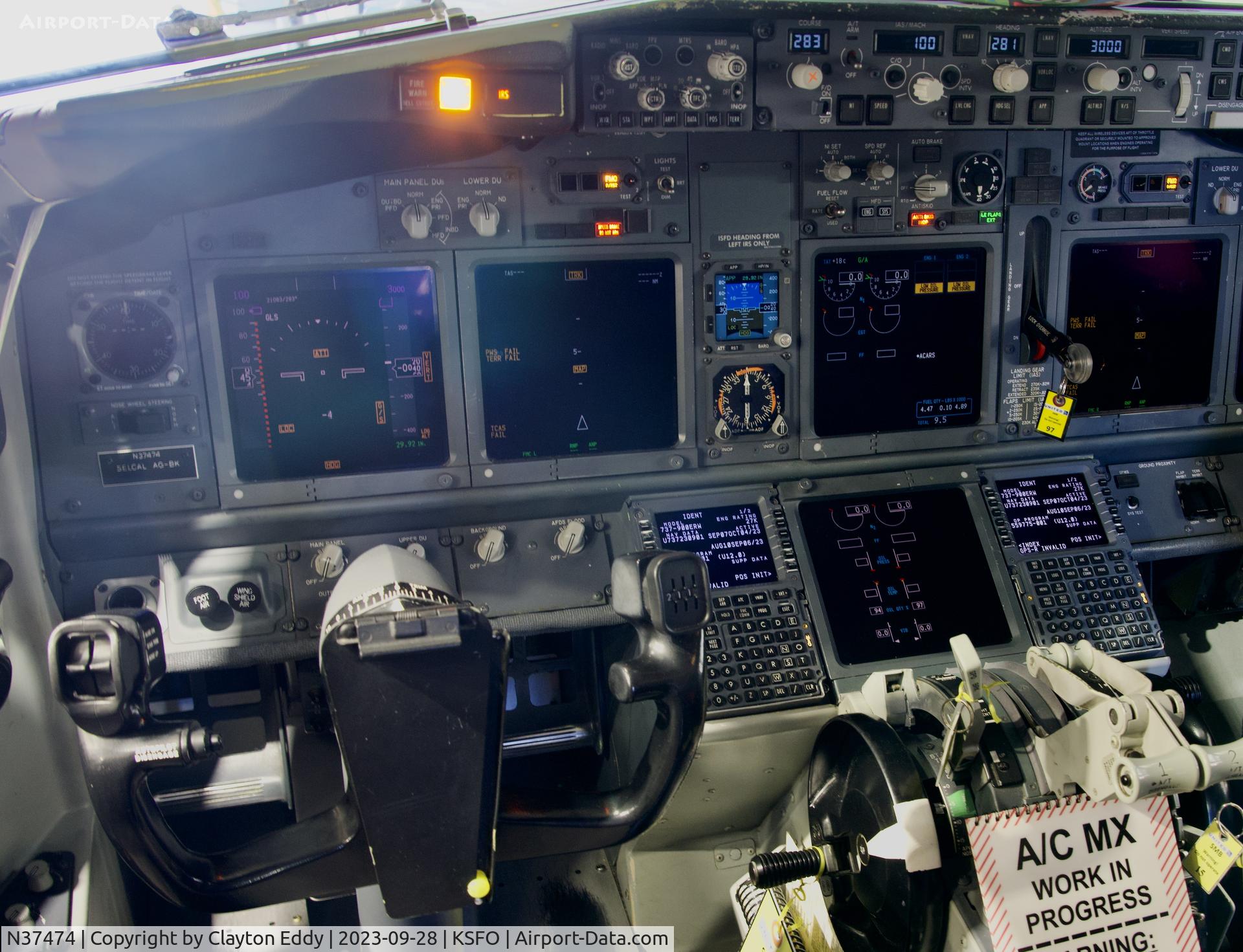 N37474, 2013 Boeing 737-924/ER C/N 31648, SFO 2023.