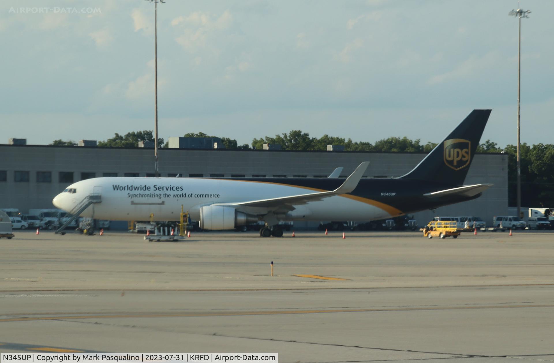 N345UP, 2011 Boeing 767-34AF C/N 37867, Boeing 767-34AF