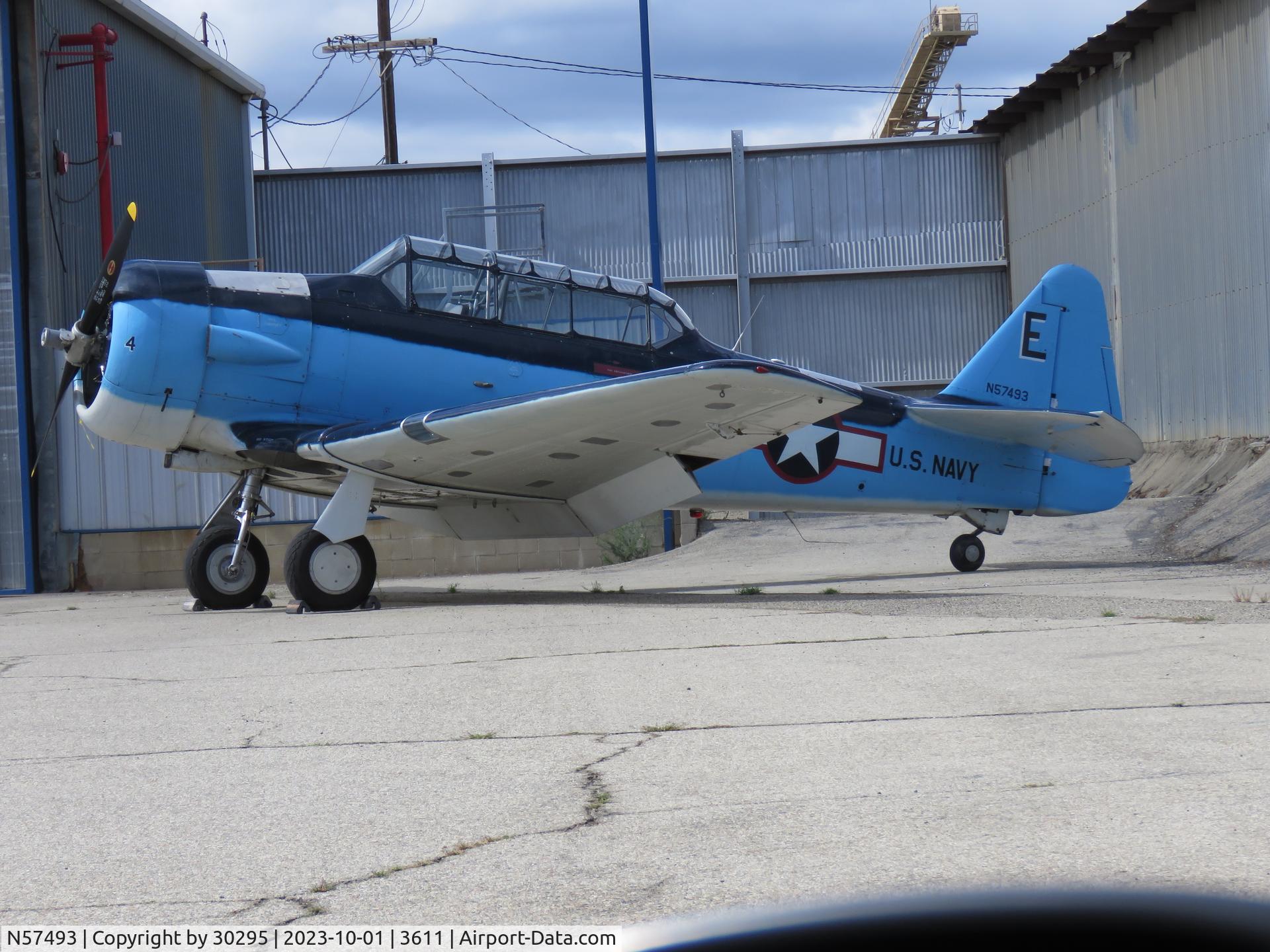 N57493, 1941 North American AT-6A Texan C/N 77-4201, Parked