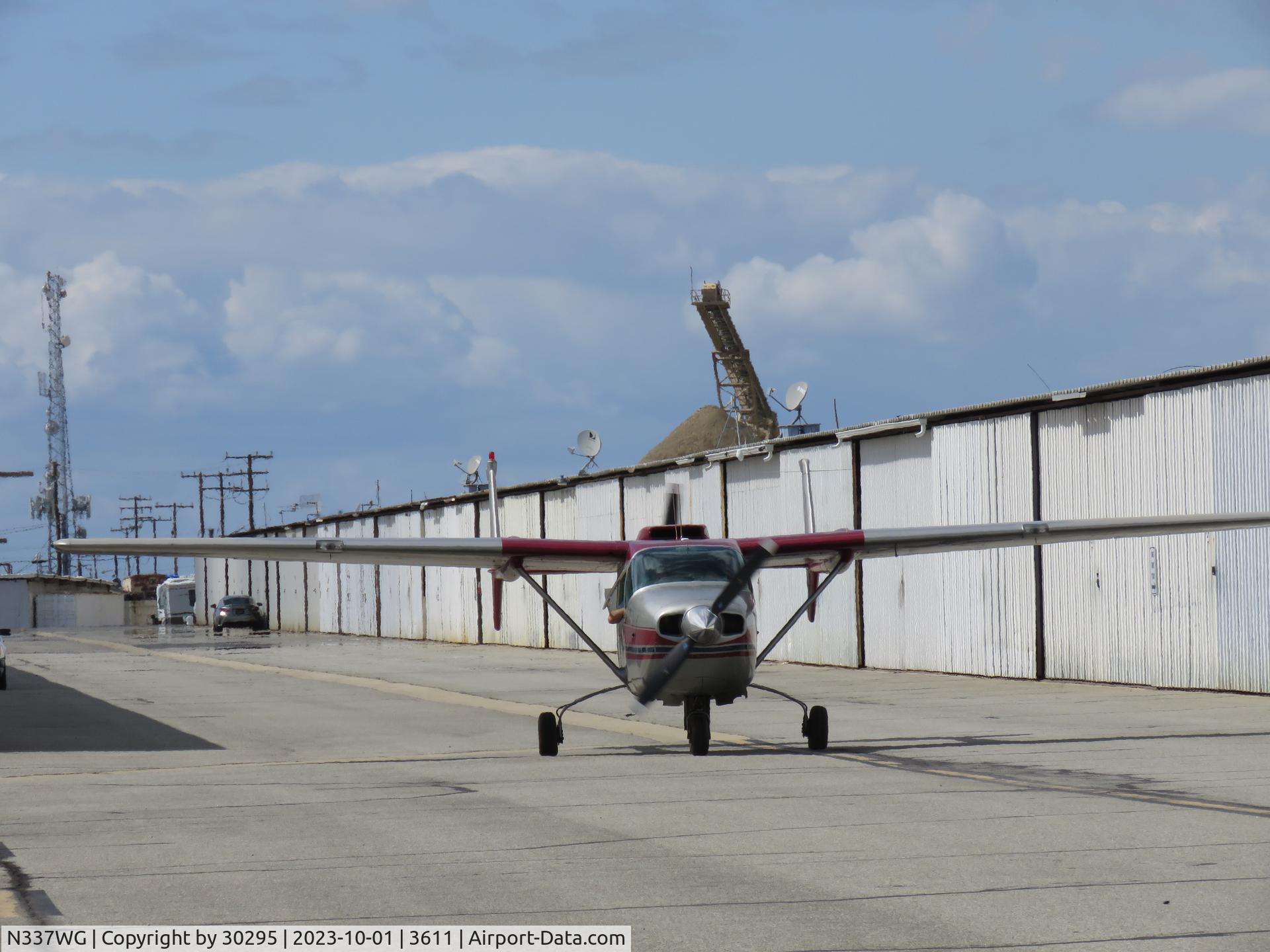 N337WG, 1965 Cessna 337 Super Skymaster C/N 337-0091, Getting ready to go