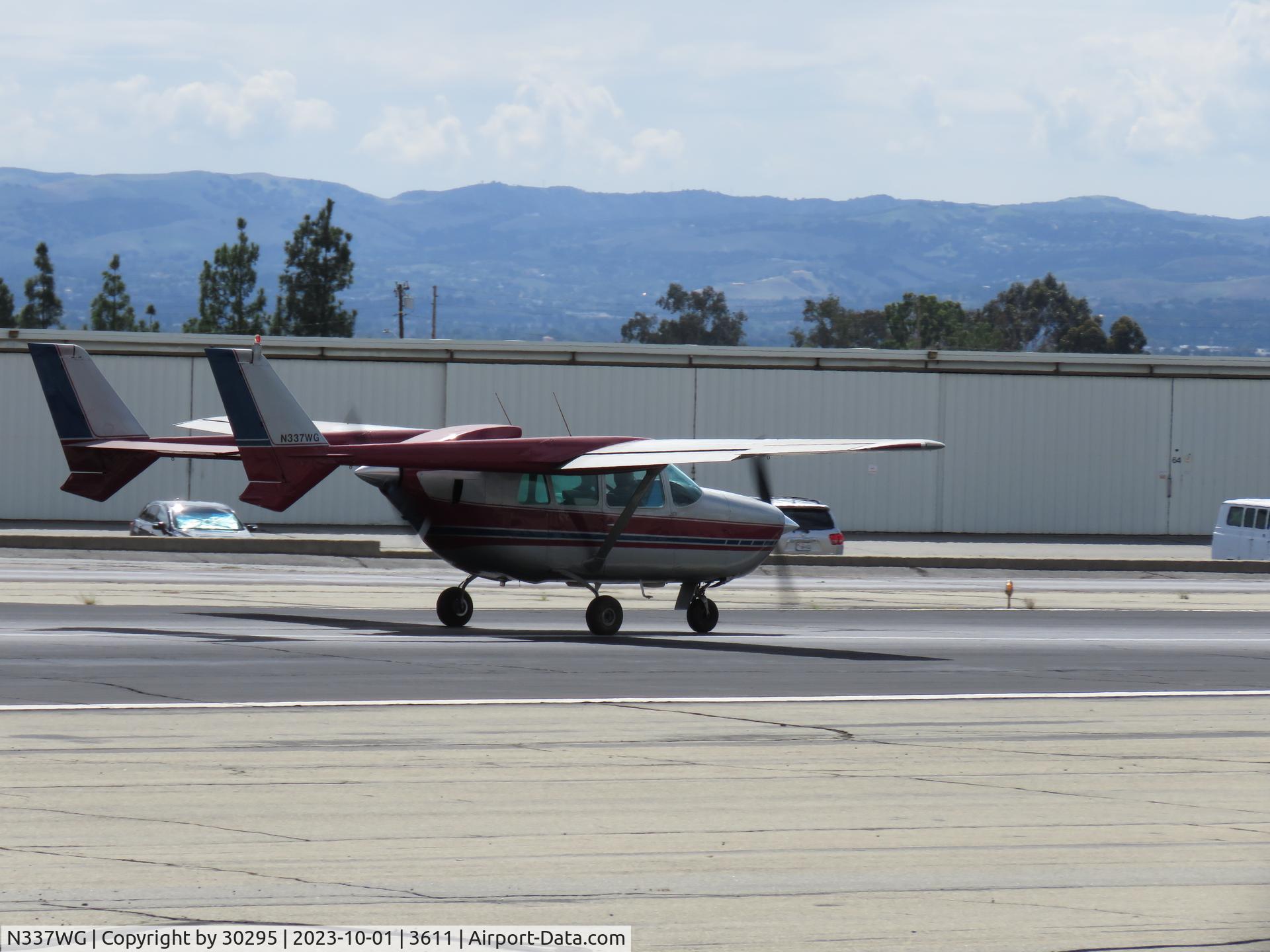N337WG, 1965 Cessna 337 Super Skymaster C/N 337-0091, Taking off