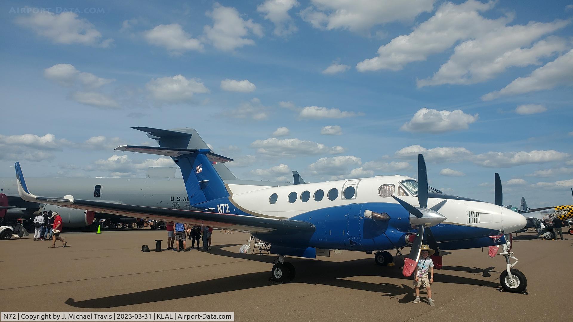 N72, 1988 Beech 300 Super King Air C/N FF-7, Flight Check taking a break from checking.