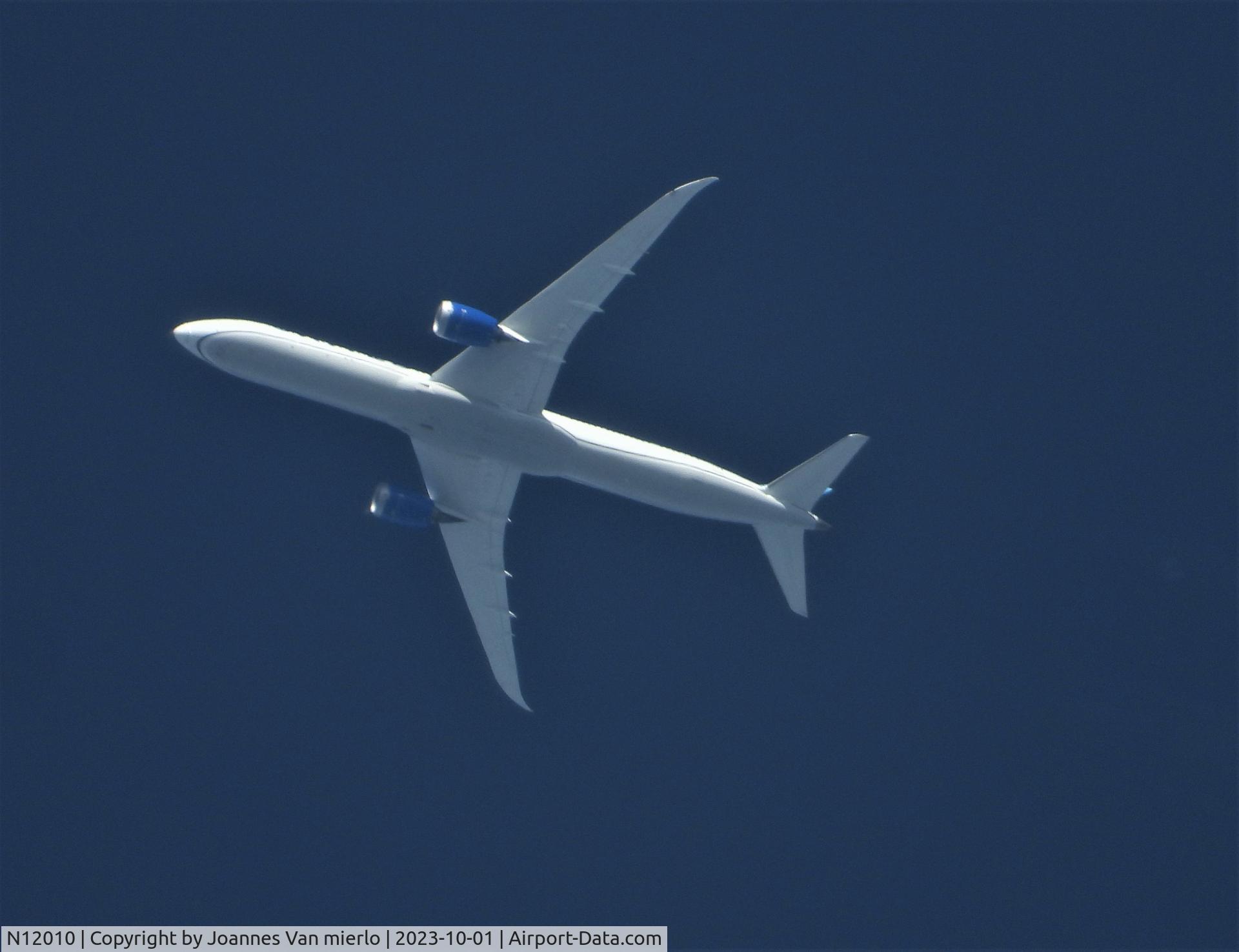 N12010, 2019 Boeing 787-10 Dreamliner C/N 40926, UAL85 TLV-EWR flt340 287° over Belgium