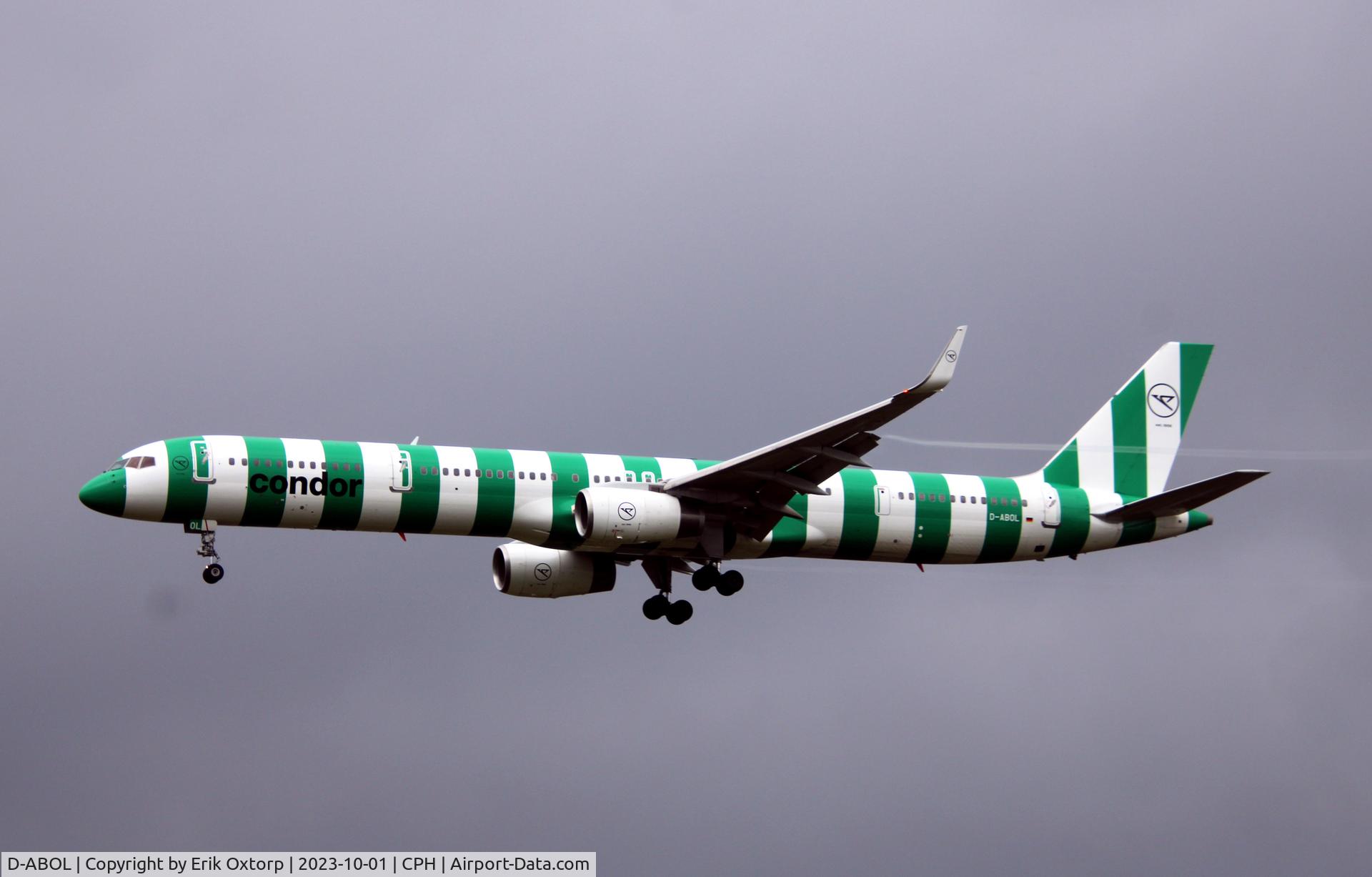 D-ABOL, 2000 Boeing 757-330 C/N 29021, D-ABOL landing rw 22L