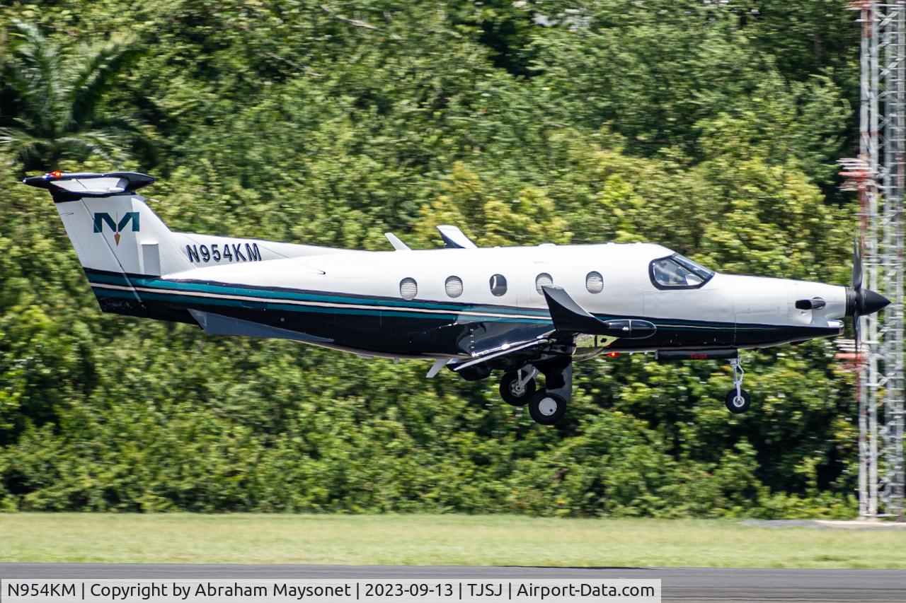 N954KM, 1995 Pilatus PC-12/45 C/N 114, Landing on Runway 8 at SJU Airport