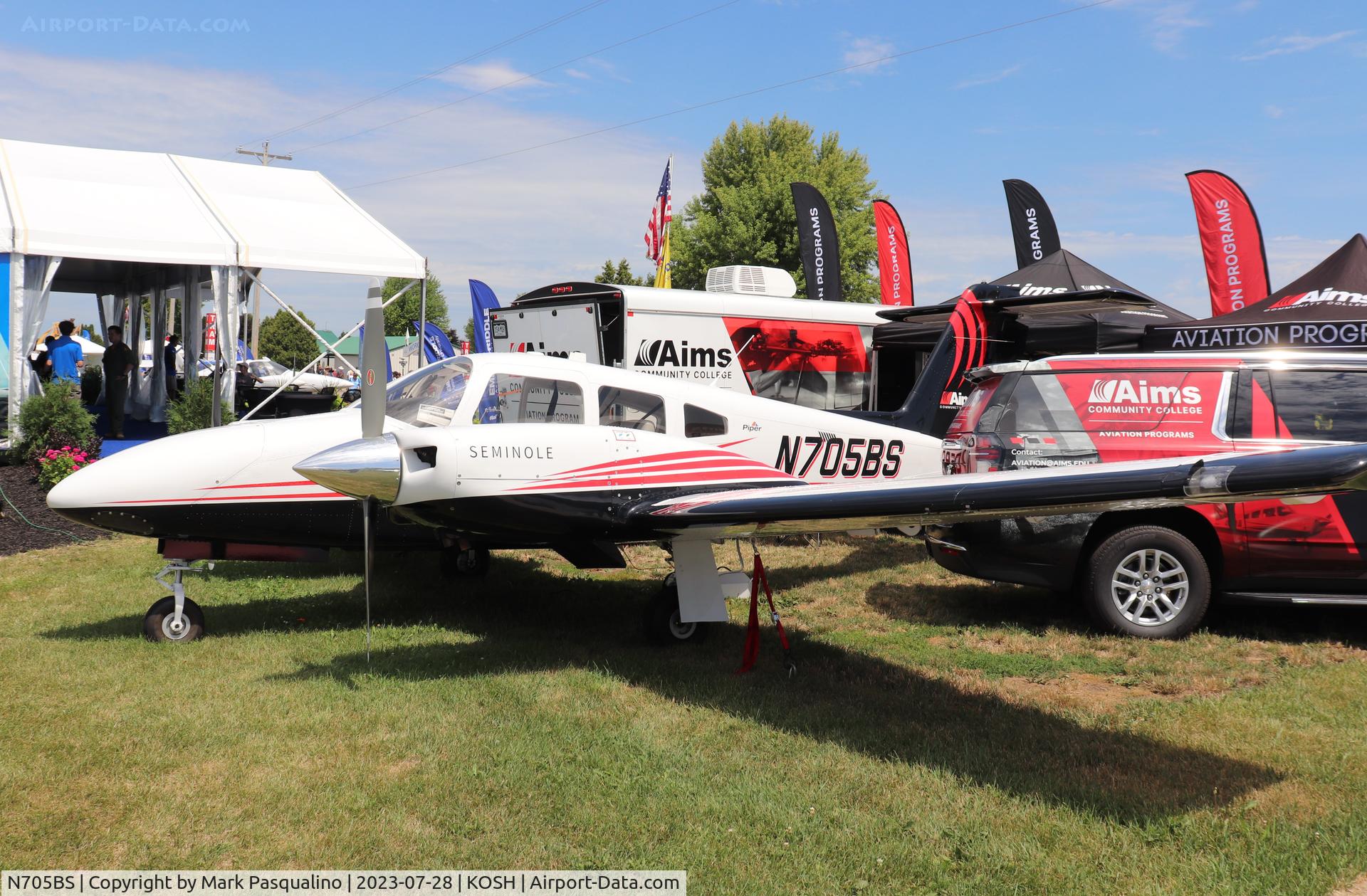 N705BS, Piper PA-44-180 Seminole C/N 4496500, Piper PA-44-180