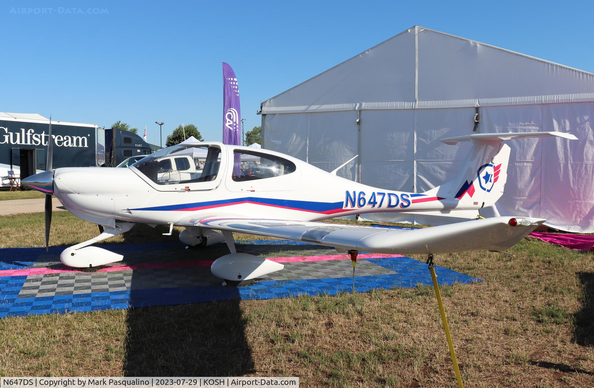 N647DS, 2006 Diamond DA-40 Diamond Star C/N 40.647, Diamond DA-40