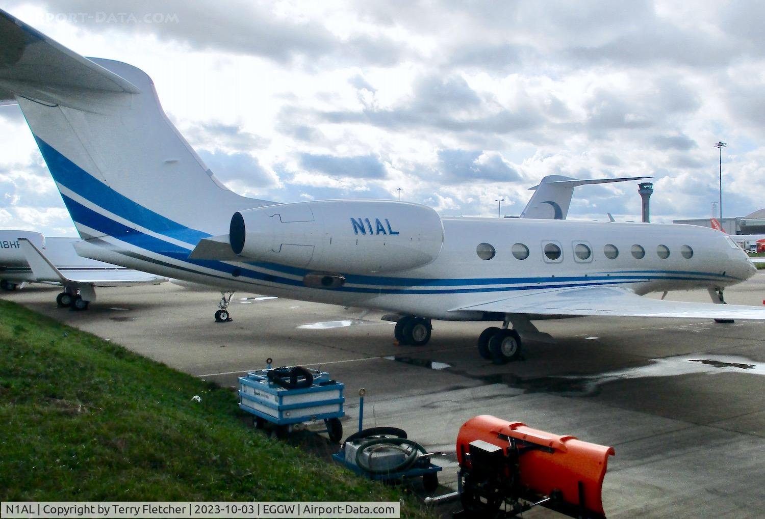 N1AL, 2014 Gulfstream Aerospace G650 (G-VI) C/N 6091, At Luton Airport